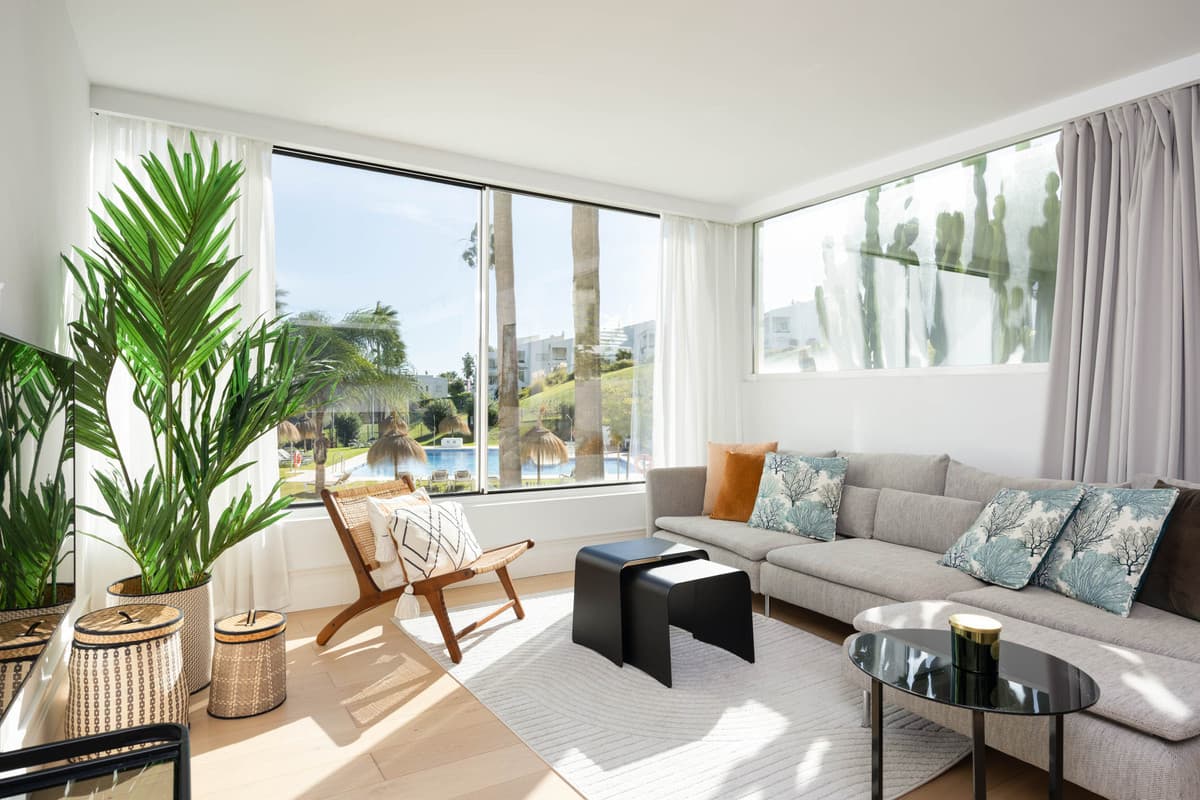Middle Floor Apartment in Nueva Andalucía — photo 1 of 10
