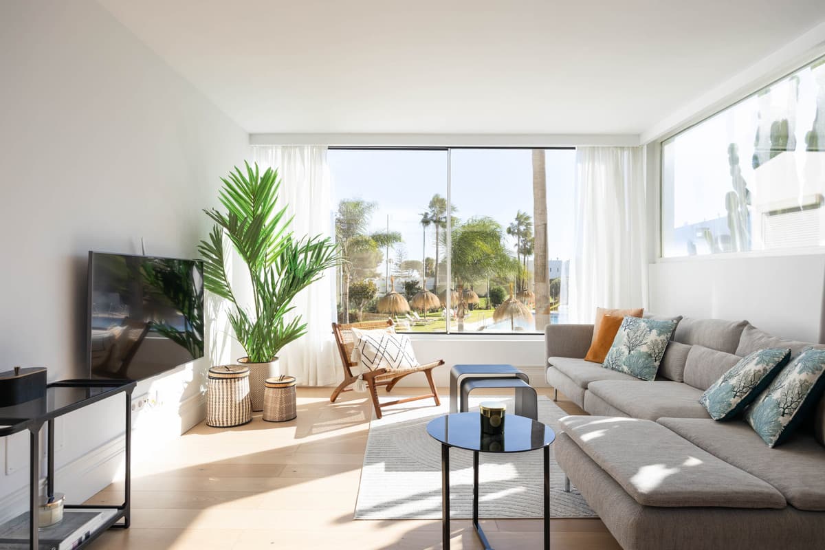 Middle Floor Apartment in Nueva Andalucía — photo 6 of 10