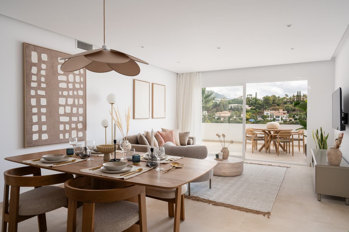 Middle Floor Apartment in La Quinta — photo 1 of 10