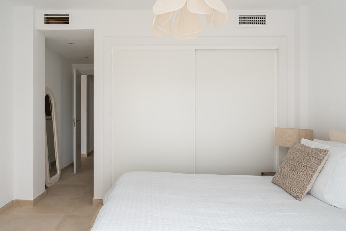 Middle Floor Apartment in La Quinta — photo 10 of 10
