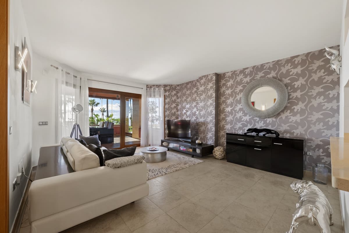 Ground Floor Apartment in Higueron — photo 4 of 10