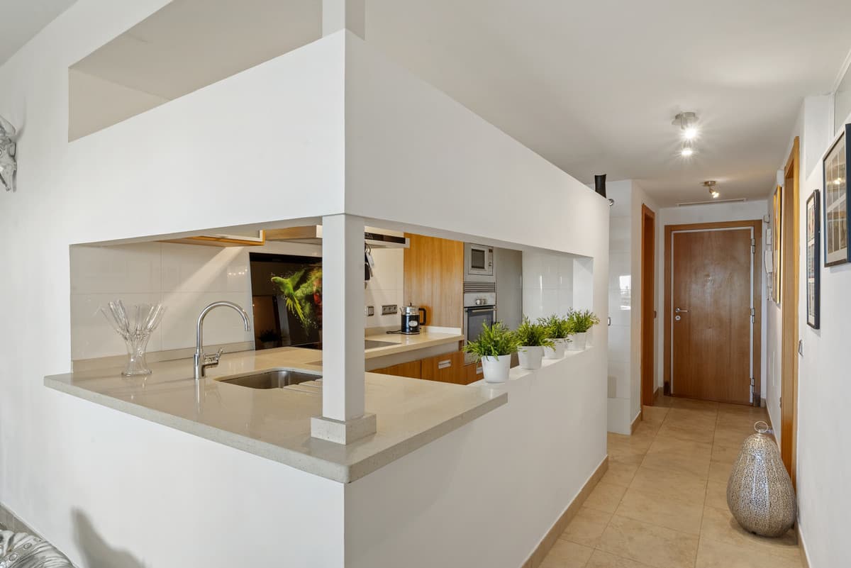 Ground Floor Apartment in Higueron — photo 5 of 10