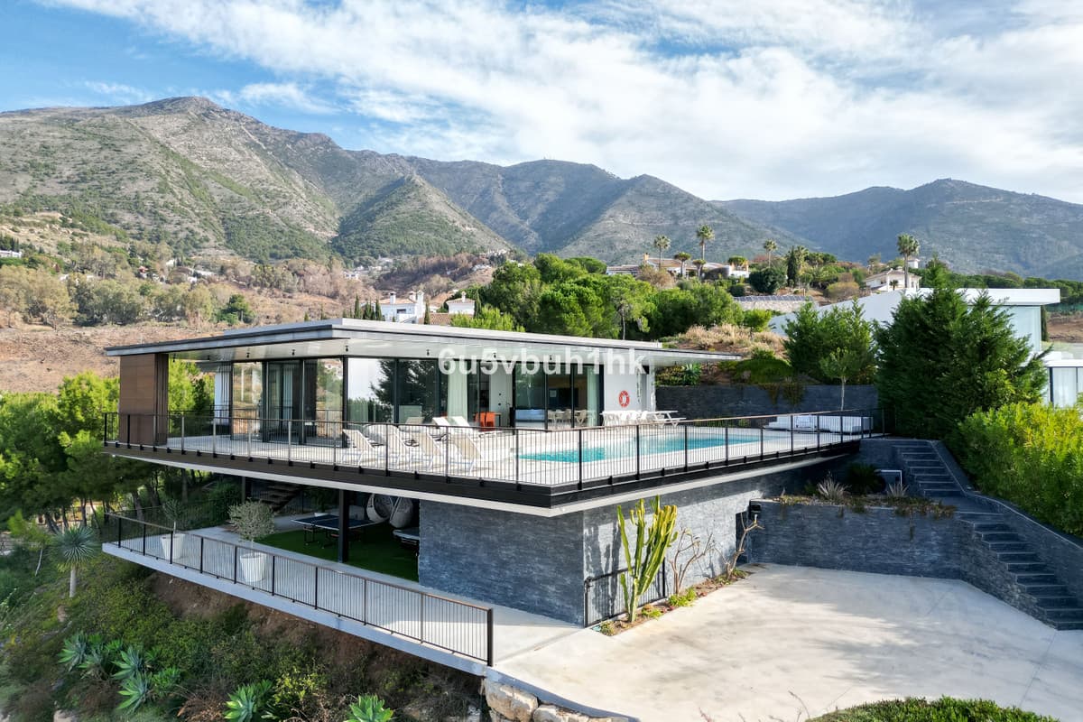 Detached Villa in Valtocado — photo 3 of 10