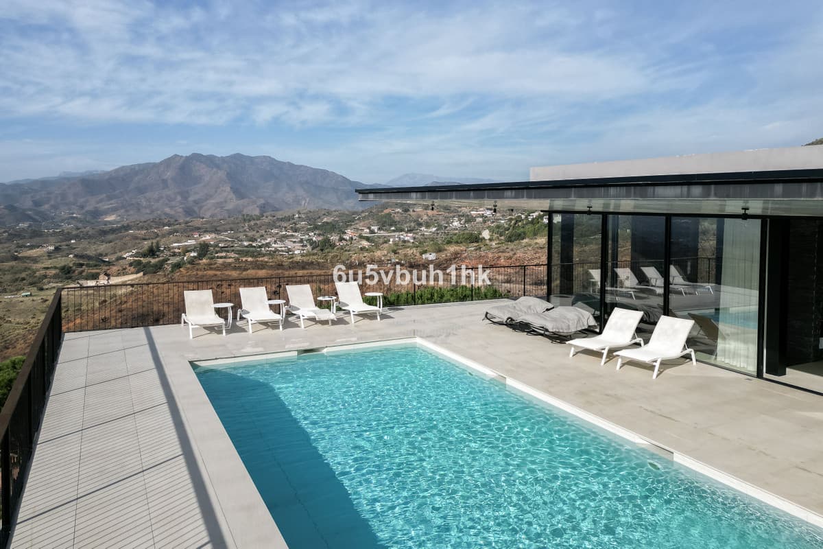 Detached Villa in Valtocado — photo 8 of 10