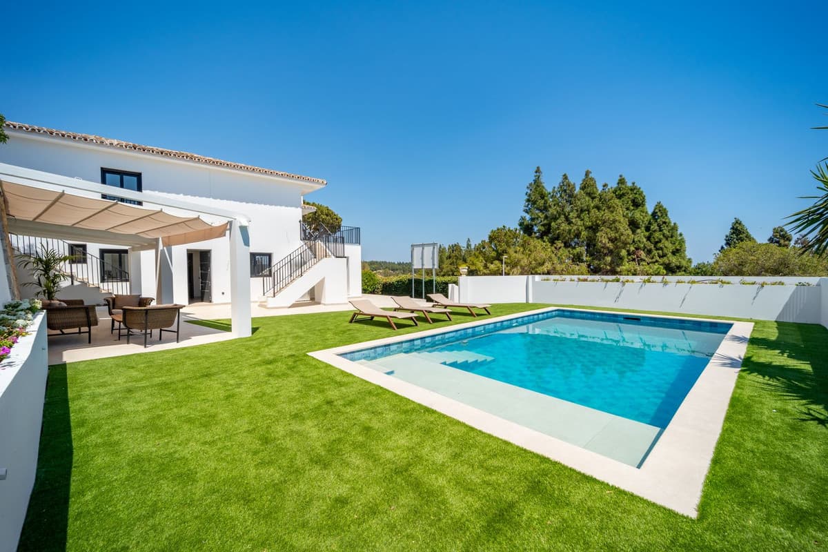 Detached Villa in La Cala de Mijas — photo 2 of 10