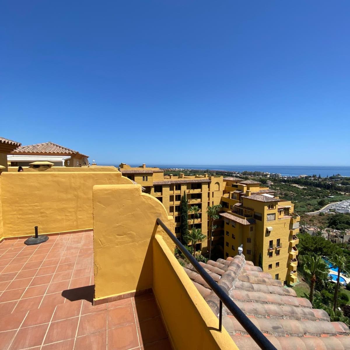 Duplex in Estepona — photo 4 of 10