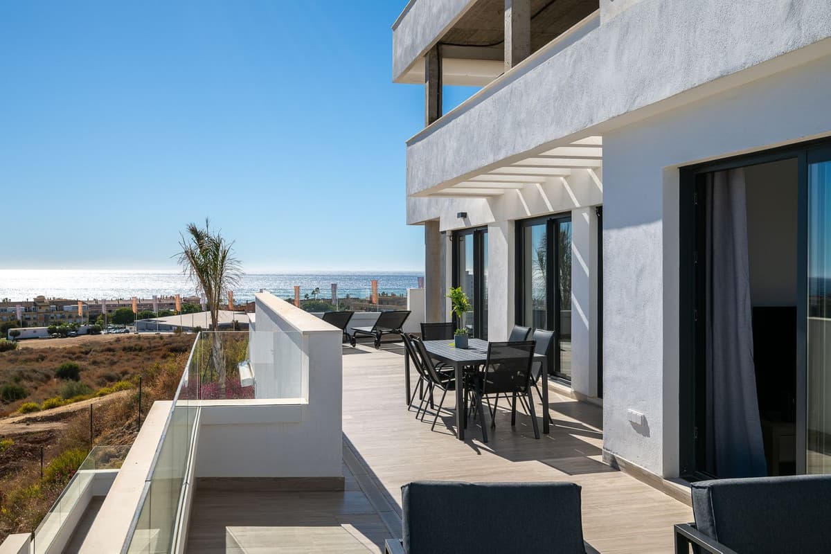 Middle Floor Apartment in La Cala de Mijas — photo 1 of 10
