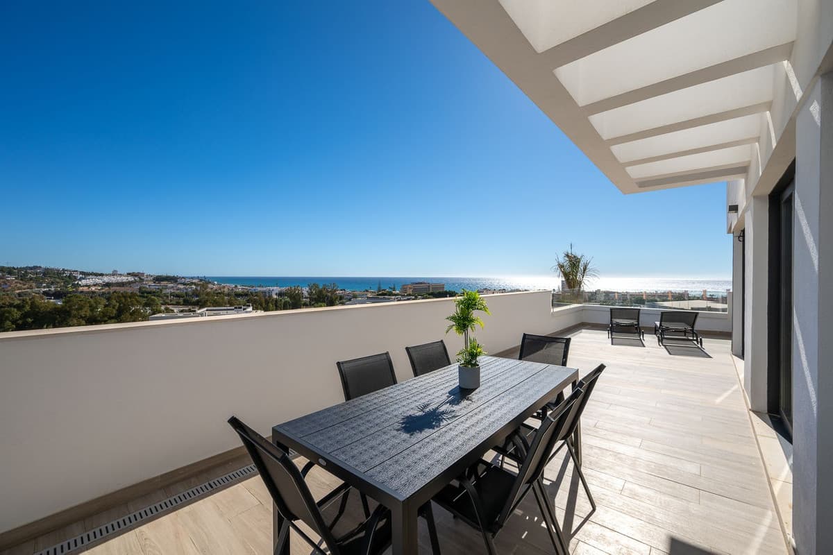 Middle Floor Apartment in La Cala de Mijas — photo 5 of 10