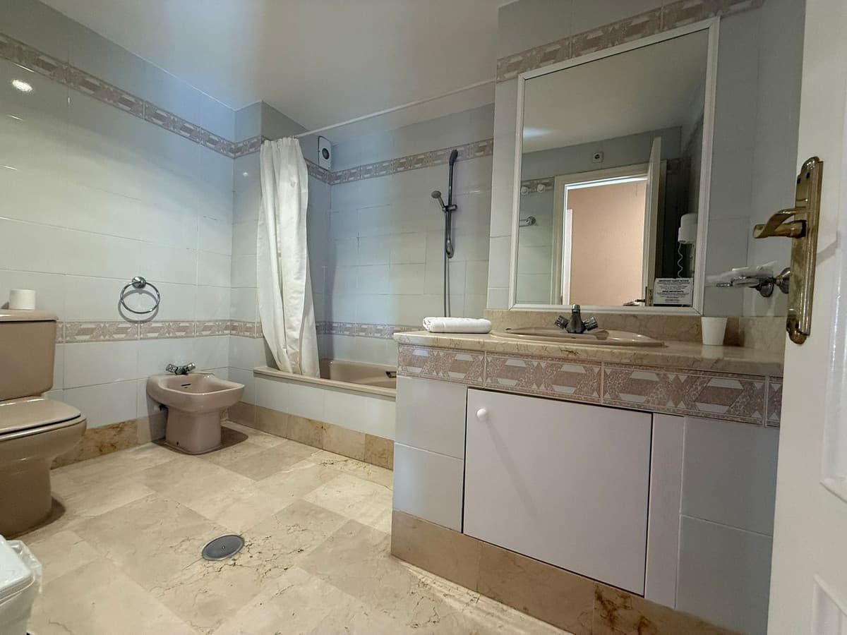 Middle Floor Apartment in Mijas Golf — photo 5 of 10