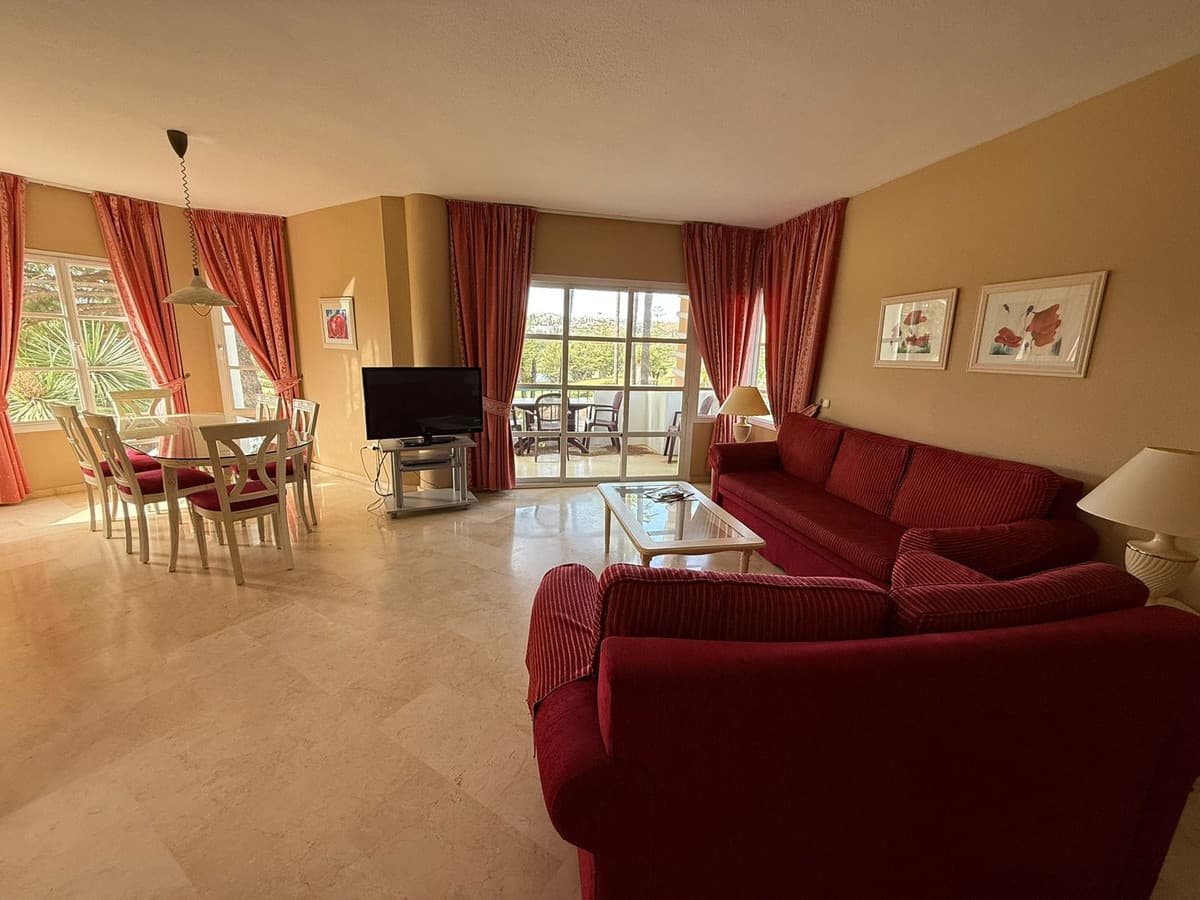 Middle Floor Apartment in Mijas Golf — photo 8 of 10