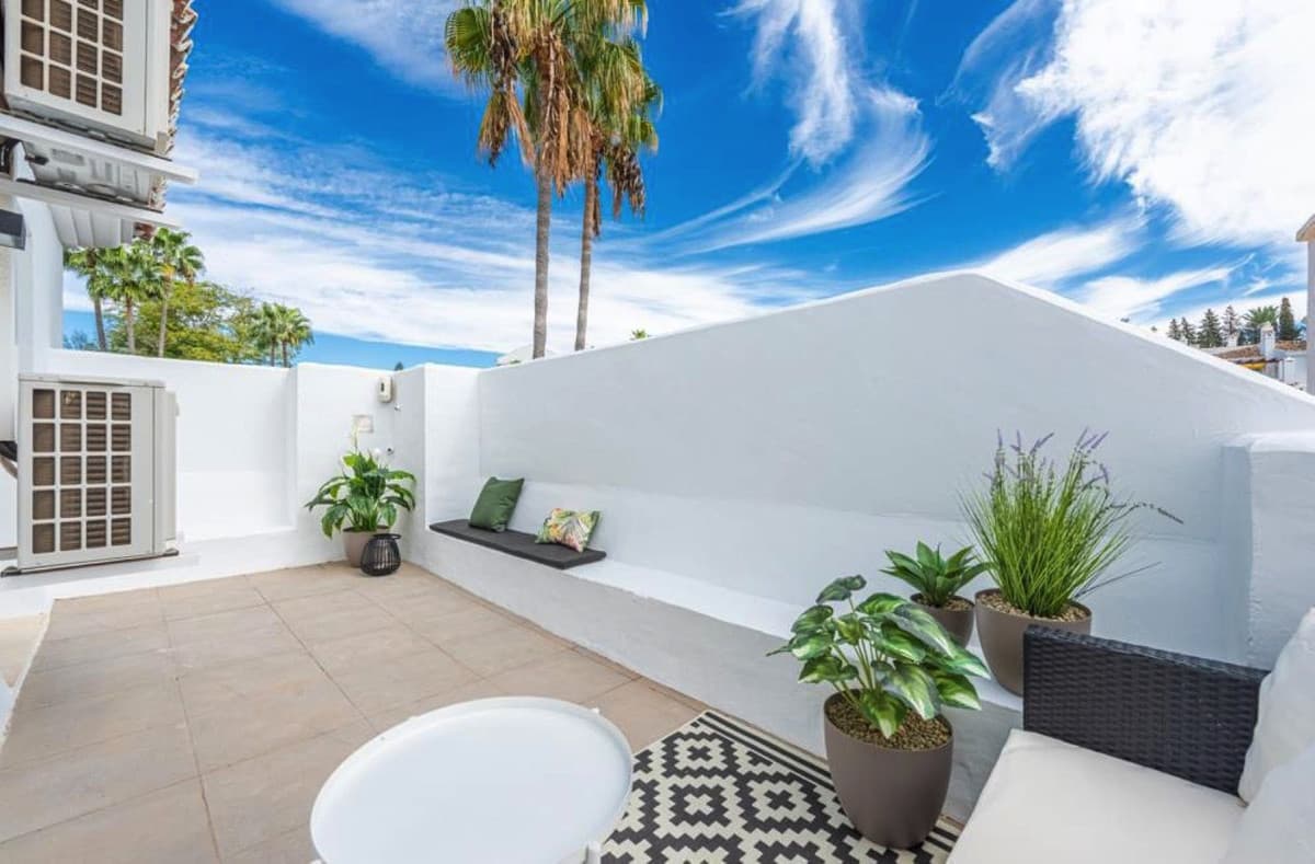 Penthouse Duplex in Nueva Andalucía — photo 2 of 10