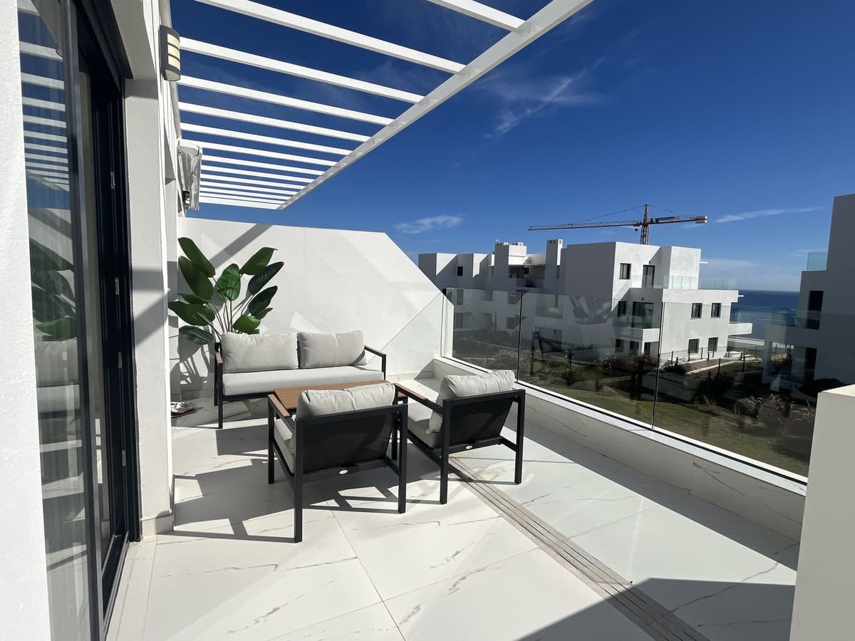 Middle Floor Apartment in Casares — photo 1 of 10