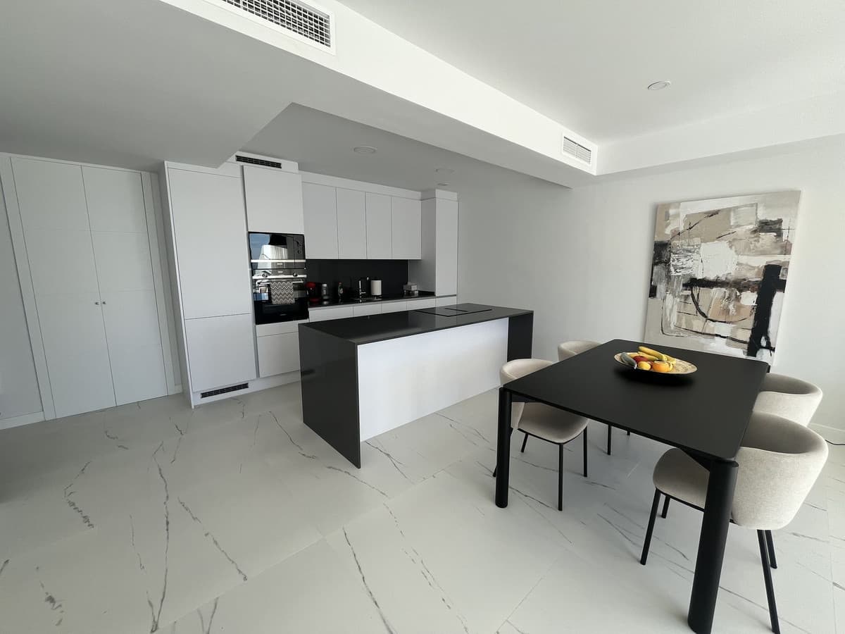Middle Floor Apartment in Casares — photo 4 of 10