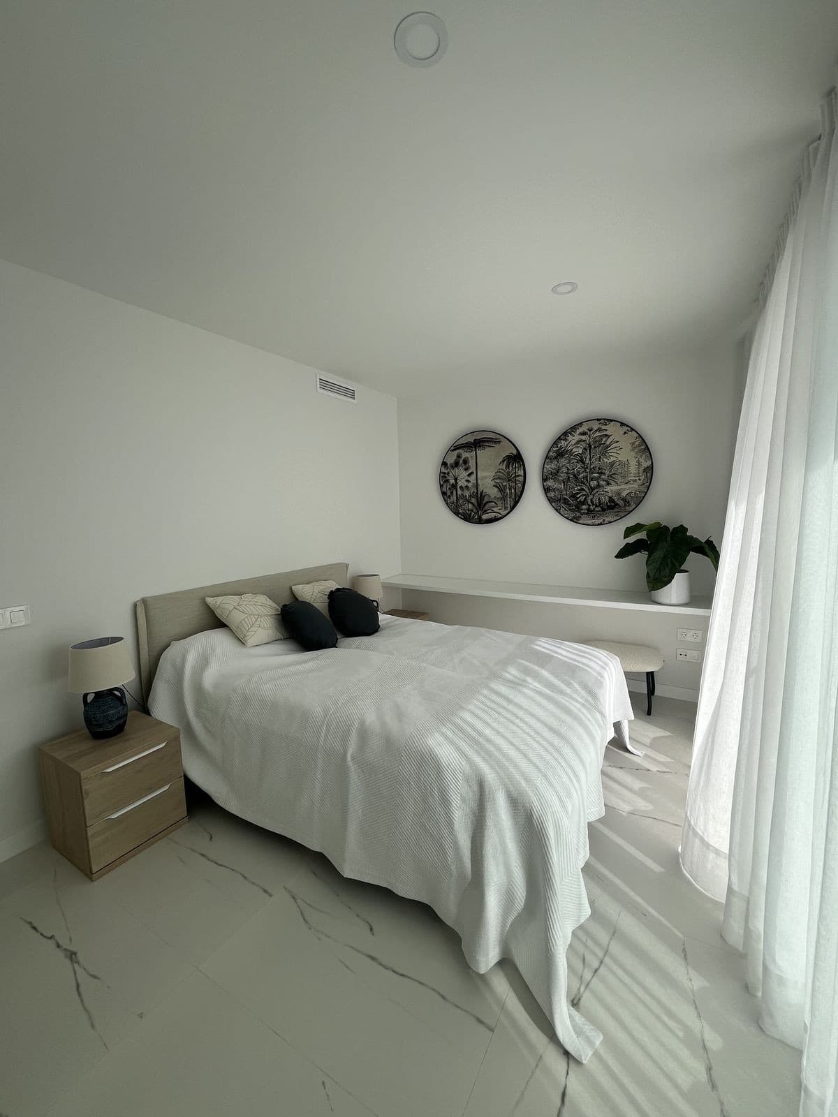 Middle Floor Apartment in Casares — photo 7 of 10