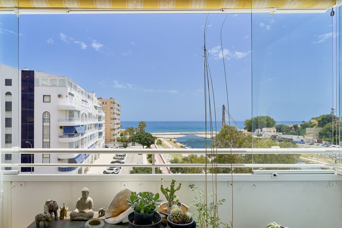 Middle Floor Apartment in Fuengirola — photo 2 of 10