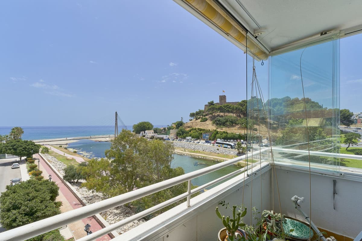 Middle Floor Apartment in Fuengirola — photo 3 of 10