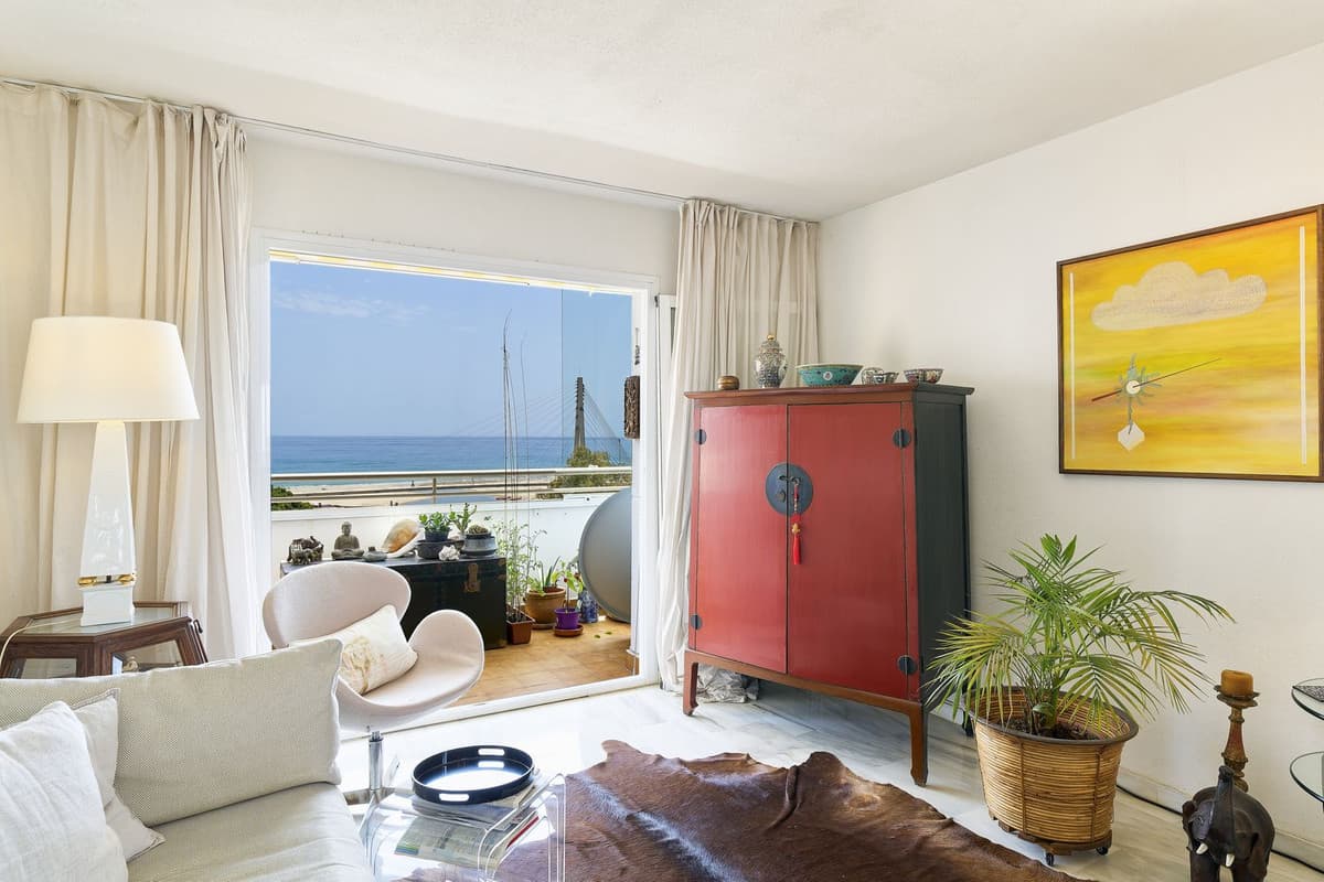 Middle Floor Apartment in Fuengirola — photo 4 of 10