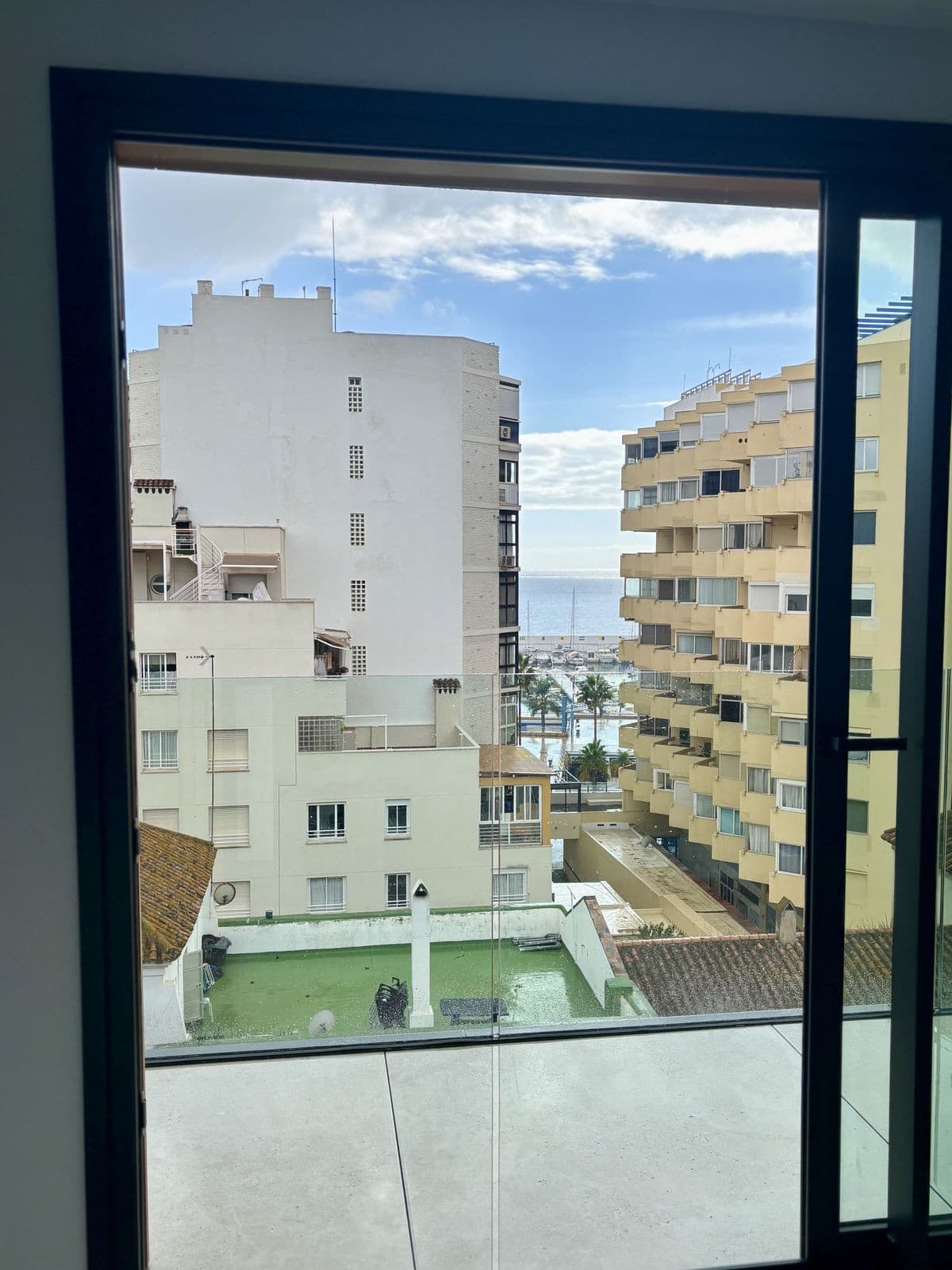 Middle Floor Apartment in Marbella — photo 6 of 10