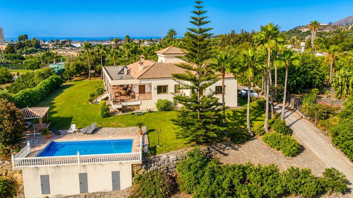 Cortijo in Estepona — photo 1 of 10