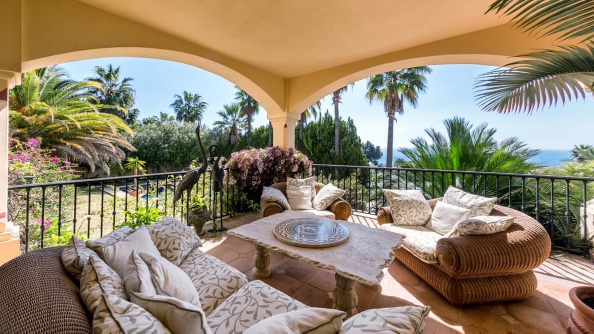 Detached Villa in Sierra Blanca — photo 5 of 10
