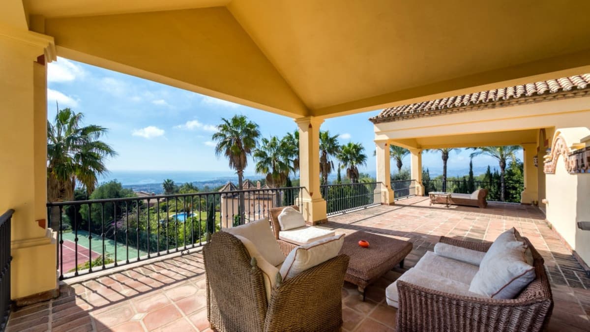 Detached Villa in Sierra Blanca — photo 9 of 10