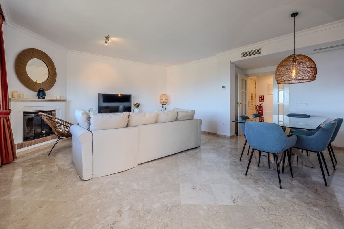 Penthouse in La Mairena — photo 4 of 10