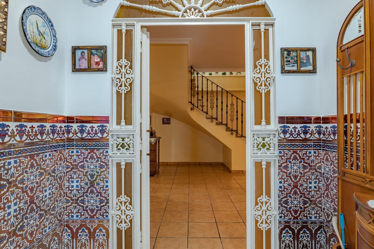 Detached Villa in Alhaurín el Grande — photo 5 of 10
