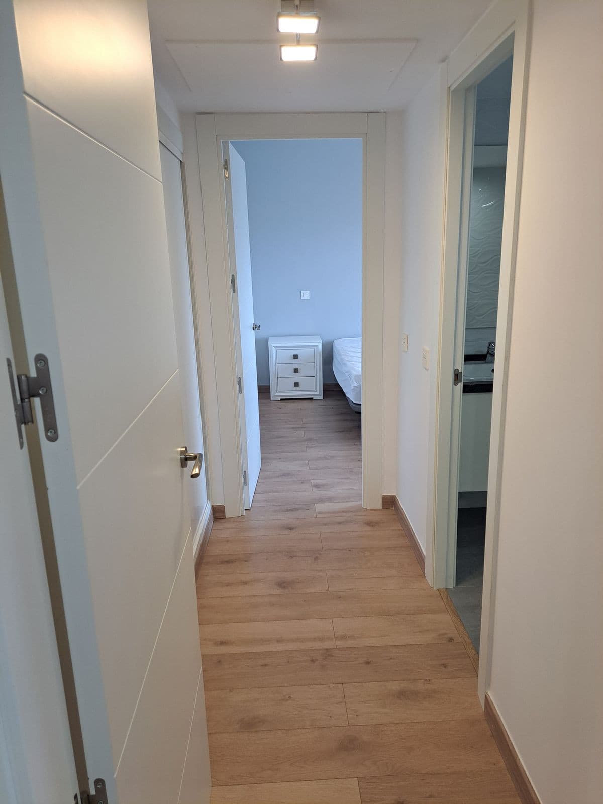 Middle Floor Apartment in Estepona — photo 9 of 10