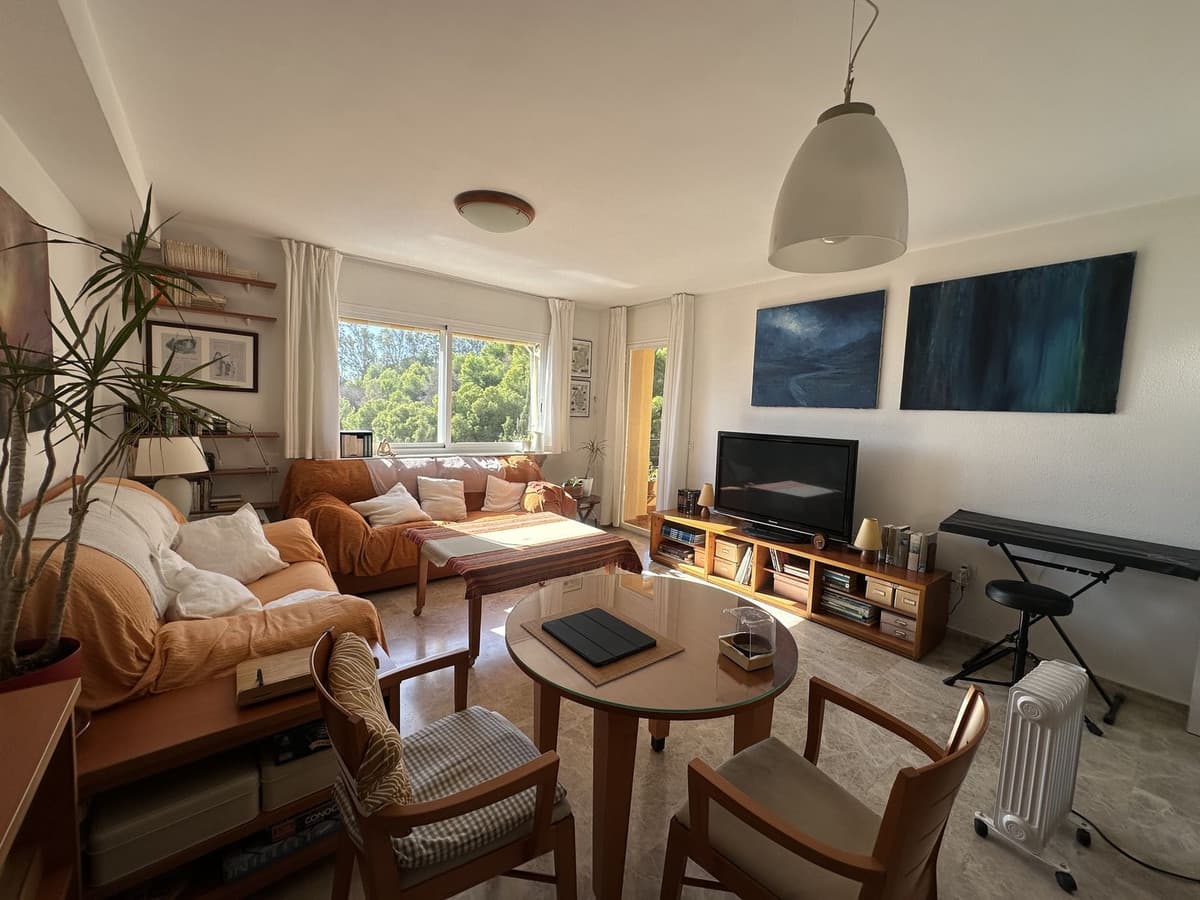 Middle Floor Apartment in Málaga Este — photo 6 of 10