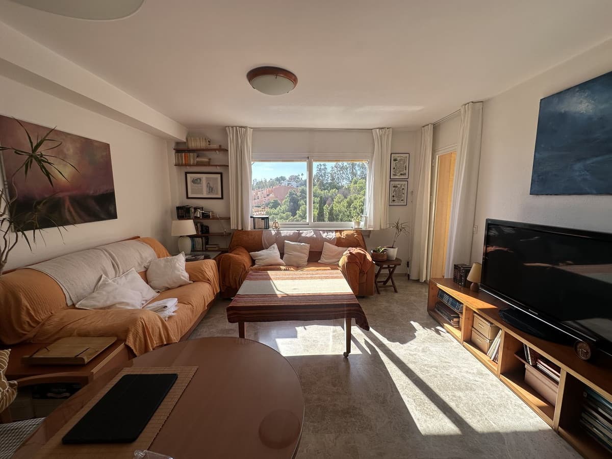 Middle Floor Apartment in Málaga Este — photo 7 of 10