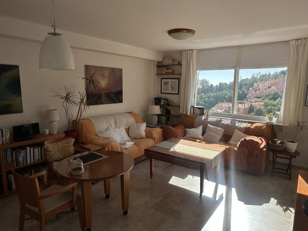 Middle Floor Apartment in Málaga Este — photo 9 of 10