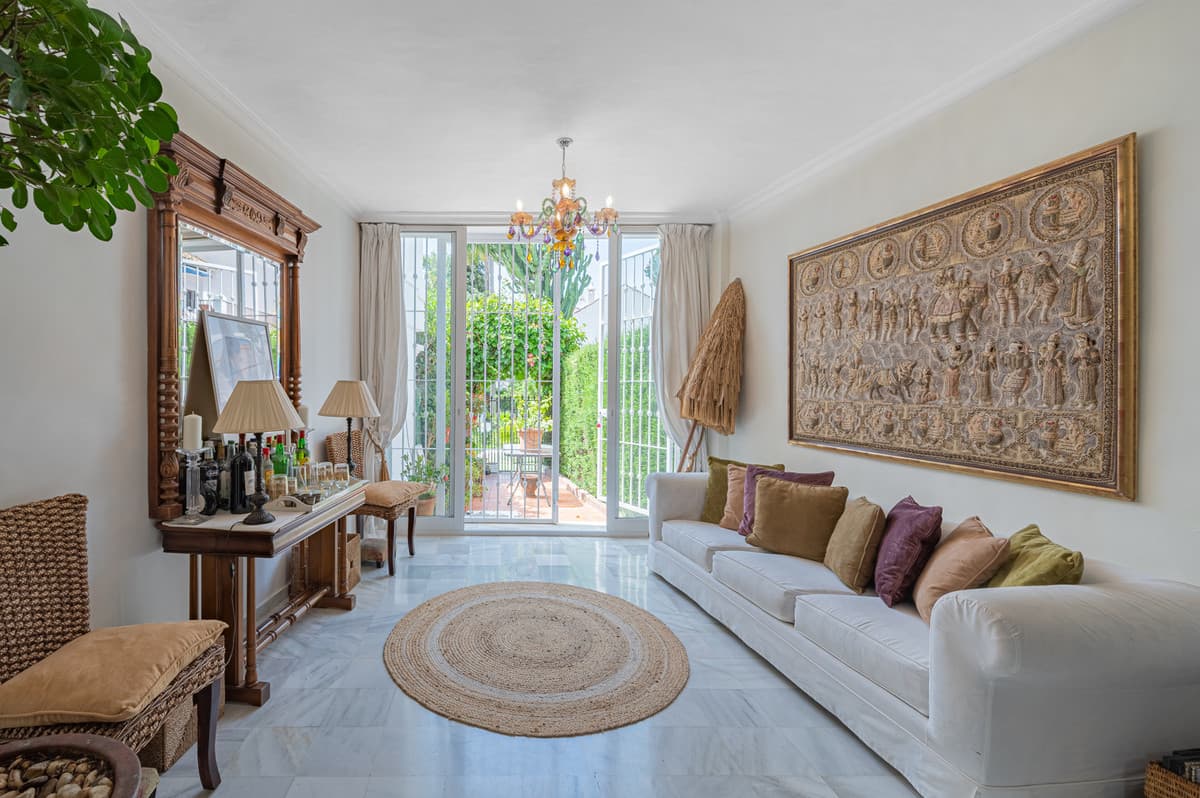 Townhouse in The Golden Mile — photo 6 of 10