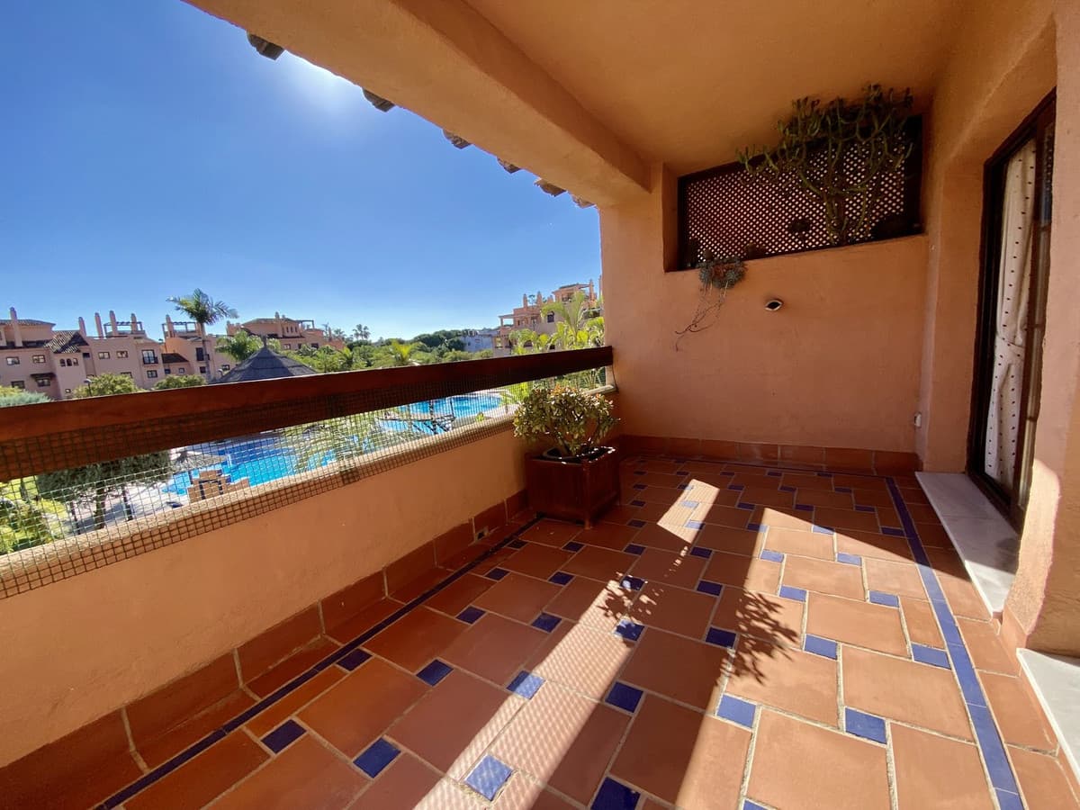 Middle Floor Apartment in Hacienda del Sol — photo 2 of 10