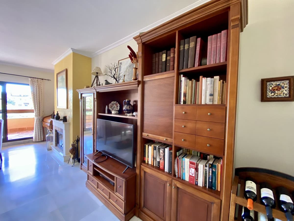 Middle Floor Apartment in Hacienda del Sol — photo 6 of 10
