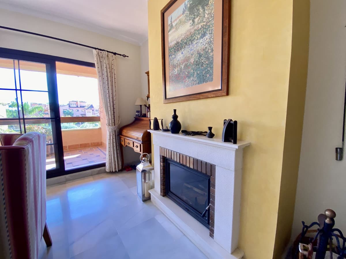 Middle Floor Apartment in Hacienda del Sol — photo 8 of 10