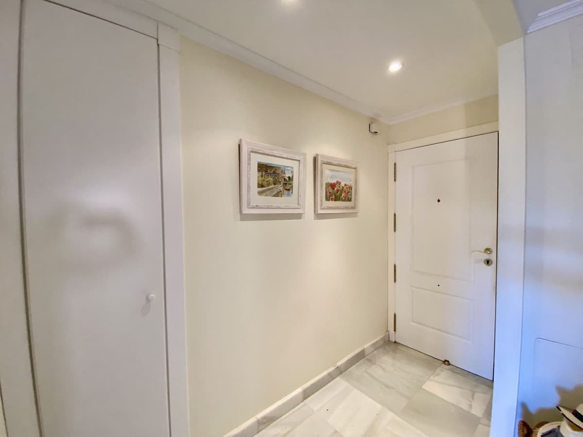 Middle Floor Apartment in Hacienda del Sol — photo 9 of 10
