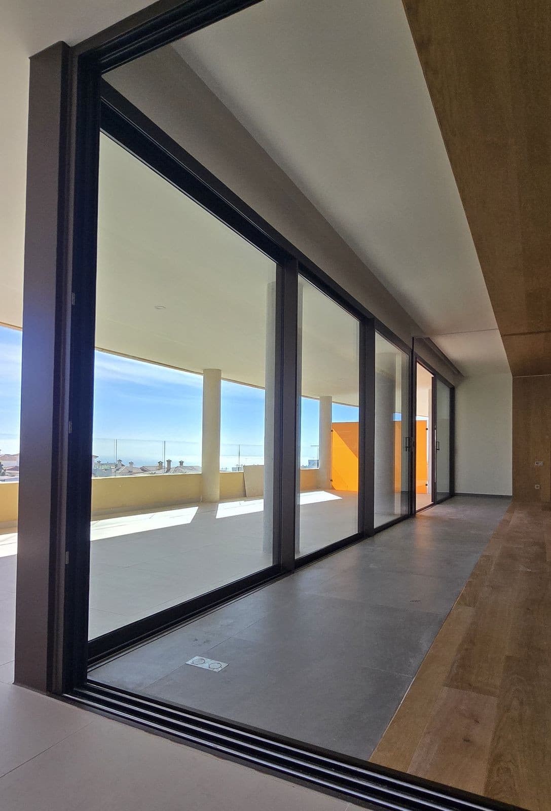 Middle Floor Apartment in Fuengirola — photo 2 of 10