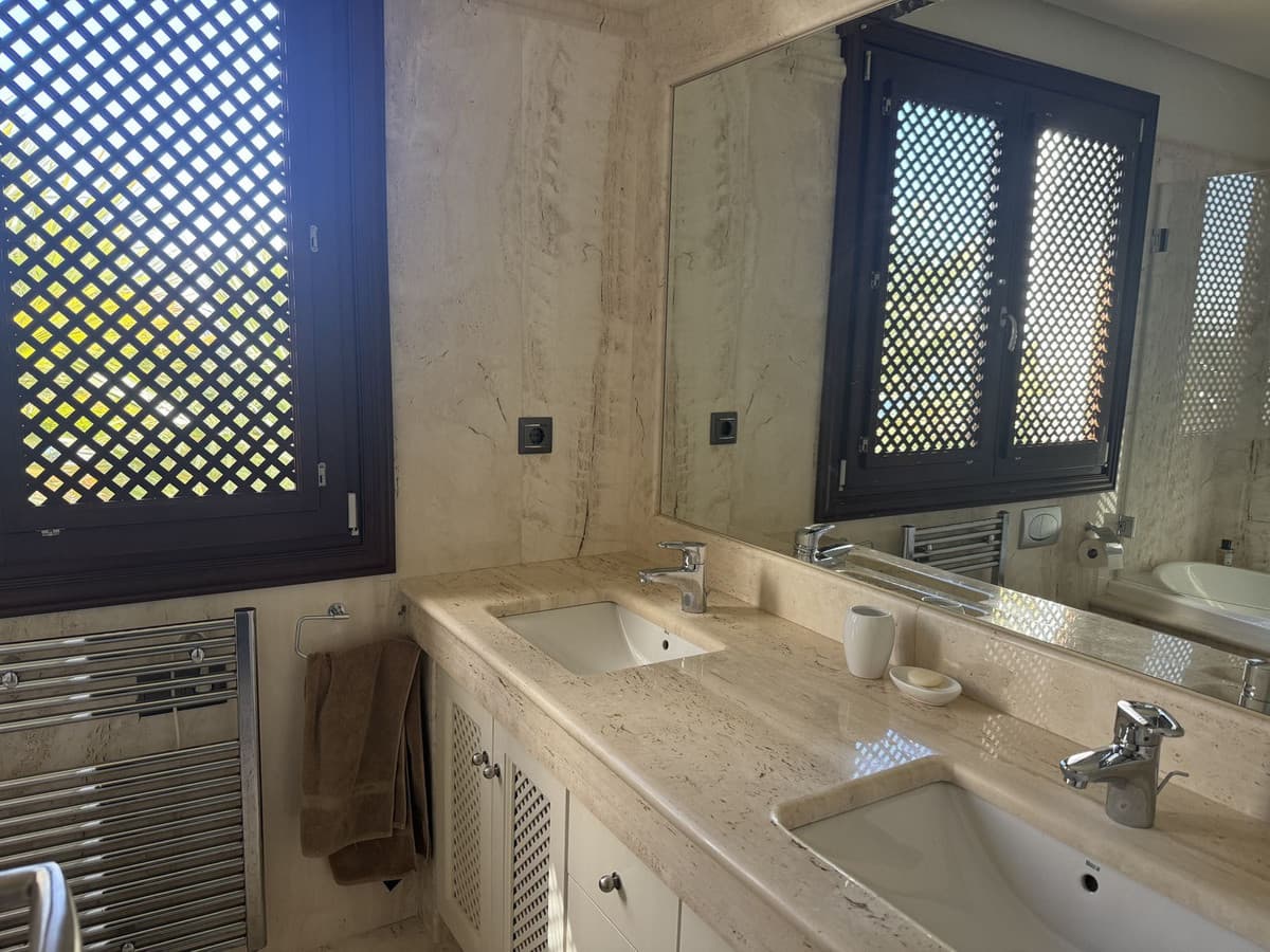 Ground Floor Apartment in Estepona — photo 10 of 10
