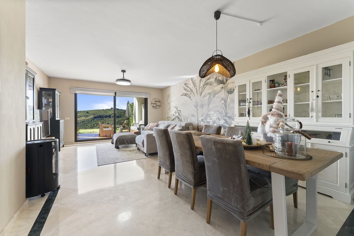 Ground Floor Apartment in Casares — photo 3 of 10