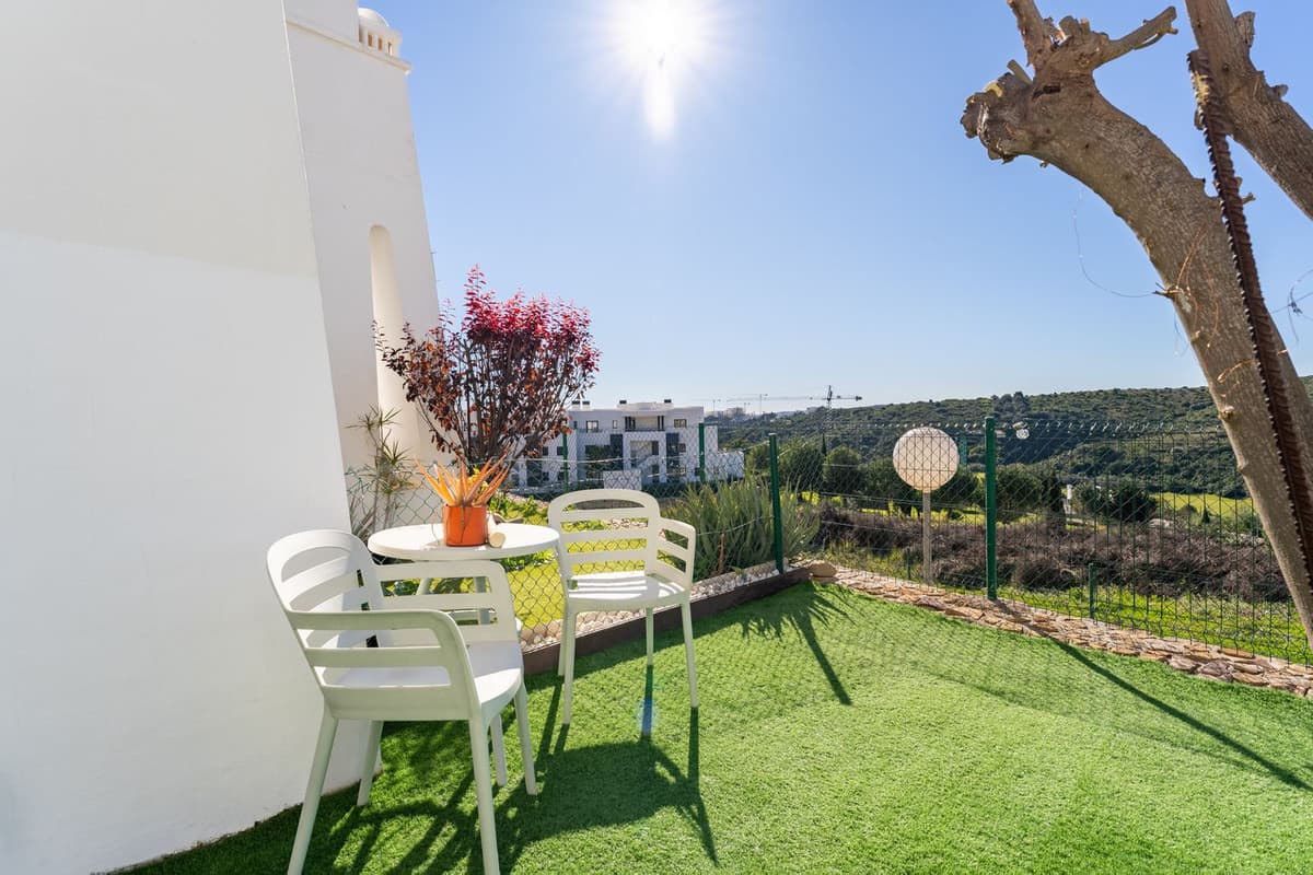 Ground Floor Apartment in Casares — photo 6 of 10