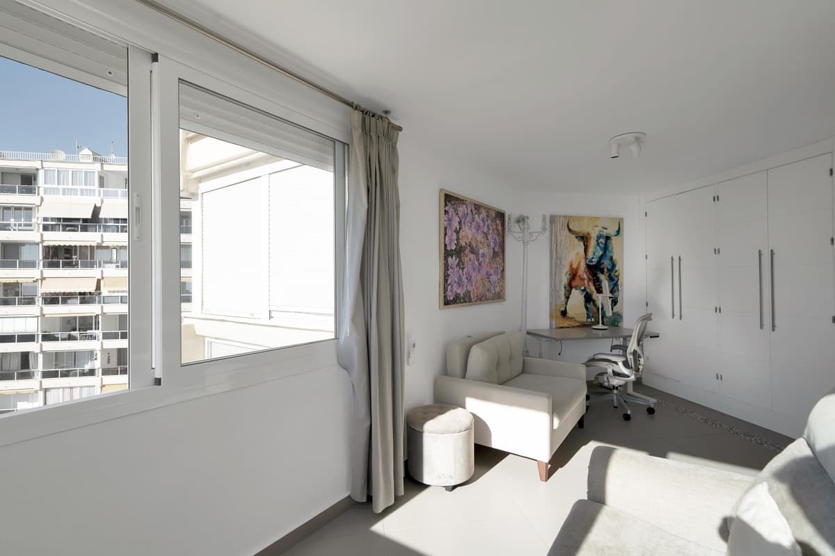 Middle Floor Apartment in Marbella — photo 4 of 10