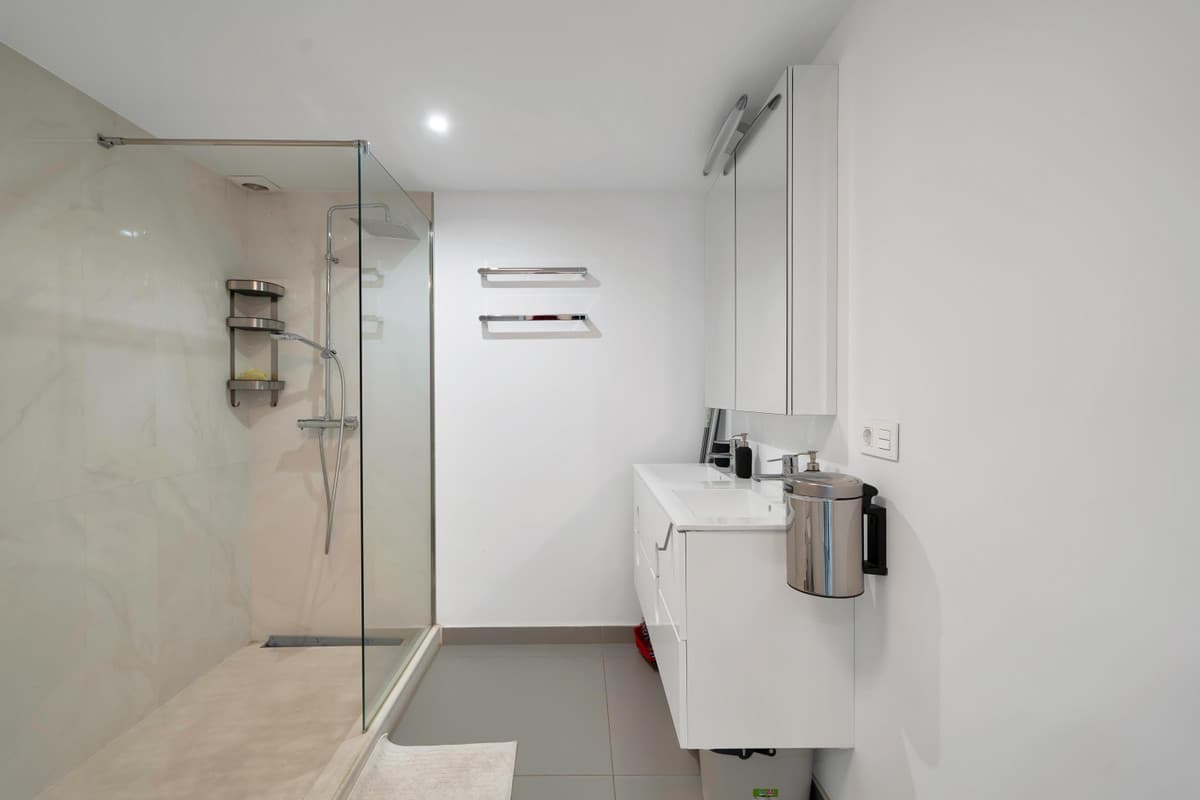 Middle Floor Apartment in Marbella — photo 8 of 10