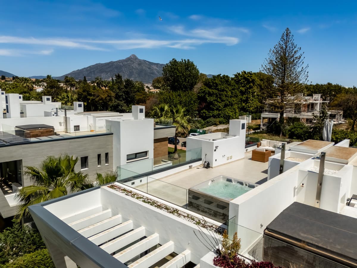 Semi-Detached House in Puerto Banús — photo 7 of 10