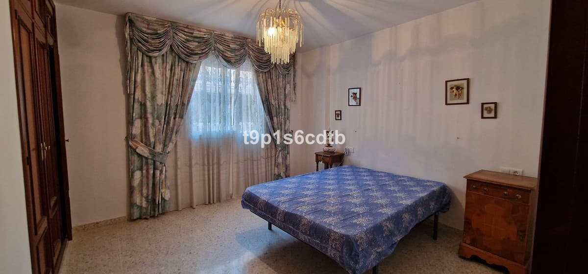 Middle Floor Apartment in San Pedro de Alcántara — photo 5 of 10