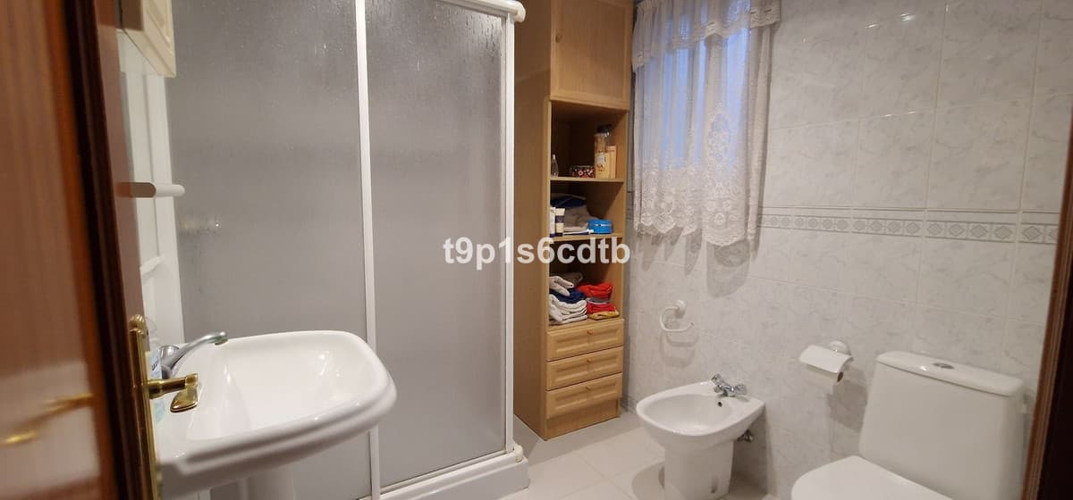 Middle Floor Apartment in San Pedro de Alcántara — photo 7 of 10