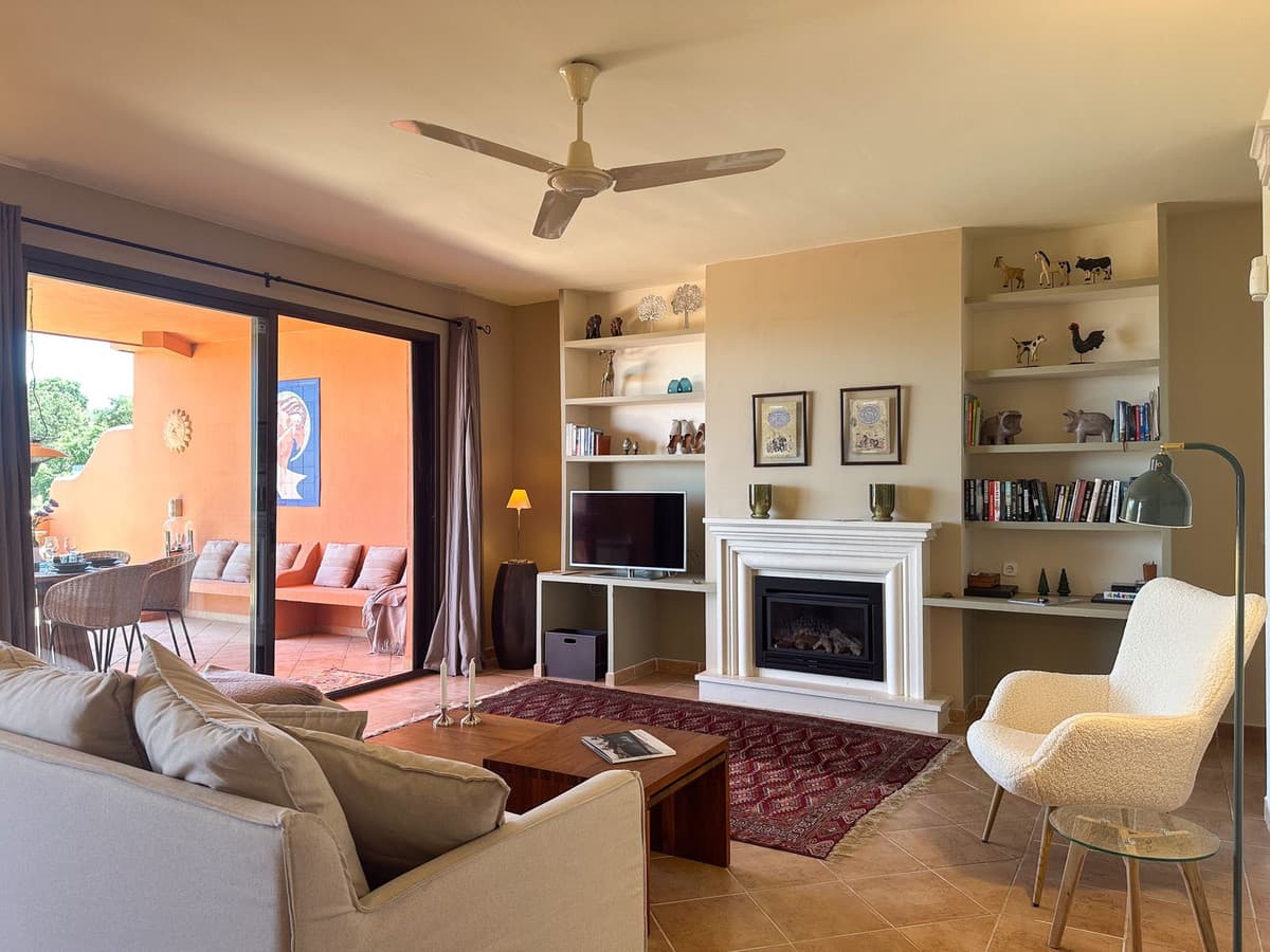 Middle Floor Apartment in La Mairena — photo 6 of 10