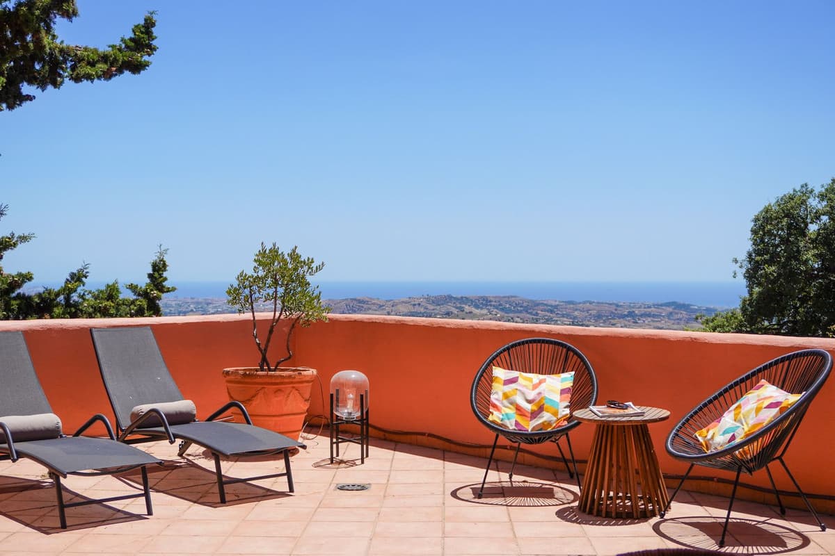 Middle Floor Apartment in La Mairena — photo 9 of 10