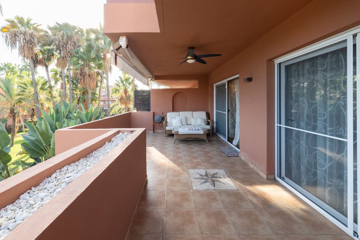 Middle Floor Apartment in Puerto Banús — photo 5 of 10