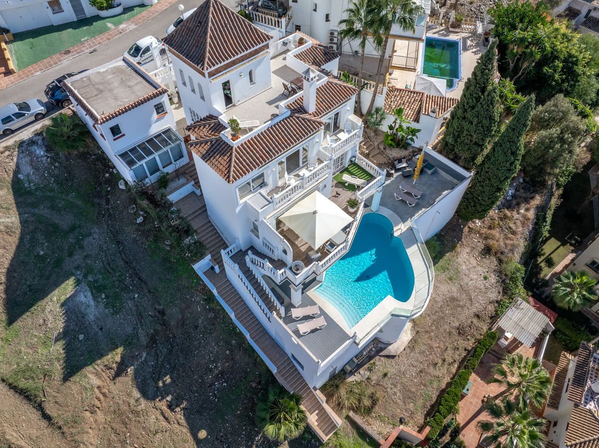 Detached Villa in Riviera del Sol — photo 7 of 10