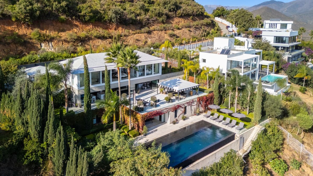 Detached Villa in Elviria — photo 4 of 10